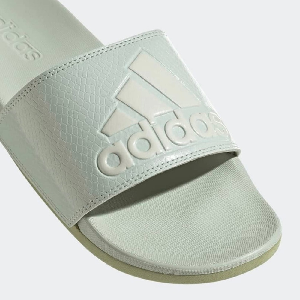 Adidas "Adilette" Slide sandals women sz 9